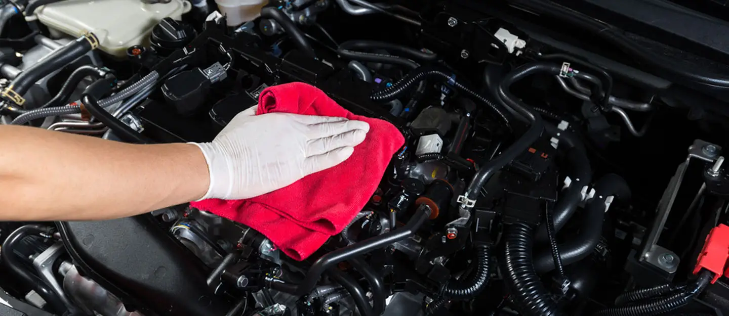 wipping car engine 080520210315