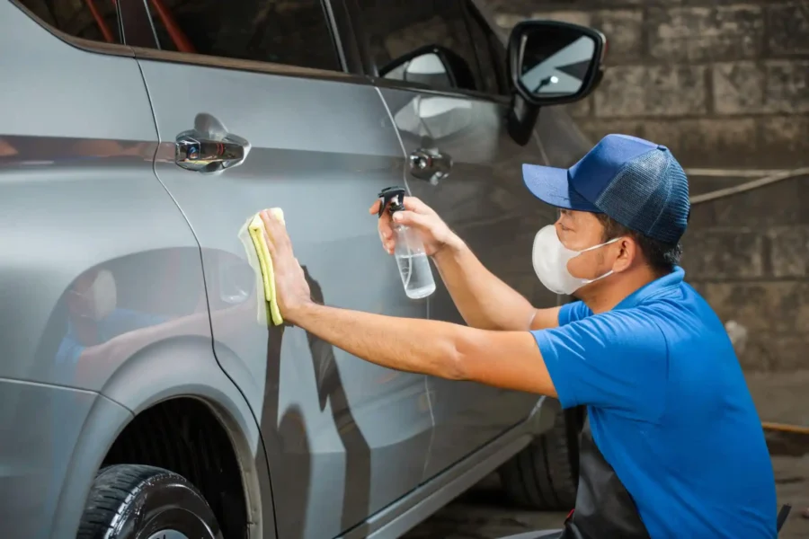 professional mobile car valeting service maintaining clean car in London